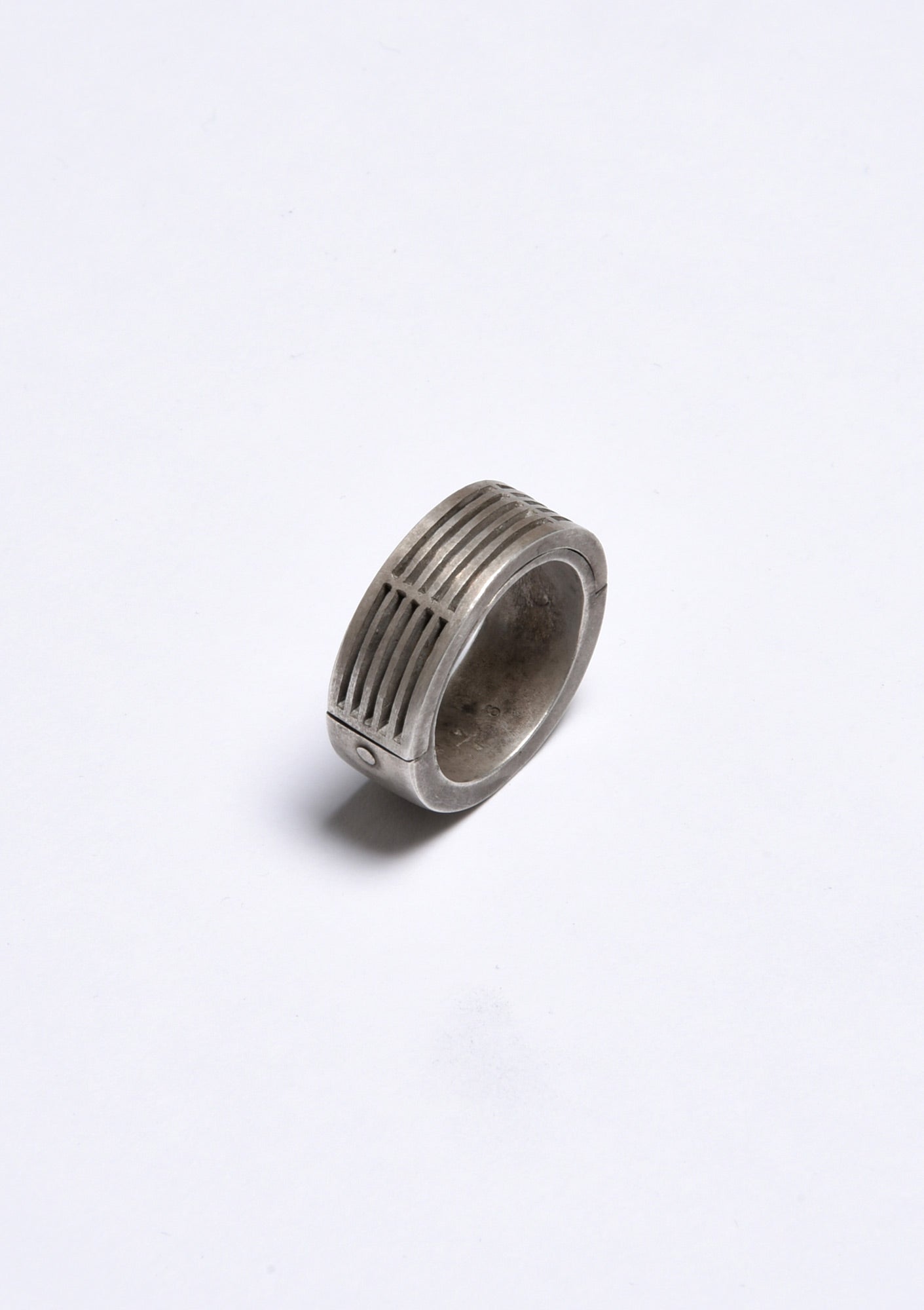 Parts of Four Sistema Ring (Deco-Slits, Layered, 9mm, DA+PA) – HOLY CLUB Parts of Four Sistema Ring (Deco-Slits, Layered, 9mm, DA+PA) – HOLY CLUB